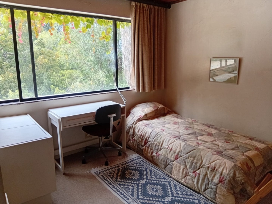 5 Bedroom Property for Sale in Clarens Free State